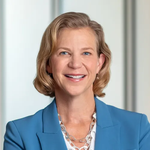 Lisa Earnhardt